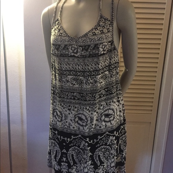 SUNDRESS - Picture 2 of 6